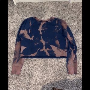 Bleached cropped sweatshirt